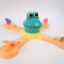 趣味投喂青蛙-Feed-Frog-Shoot-Desktop-Eating-Bee-Family-Game-Interactive-Kids-Toy-1-scaled-1.jpg